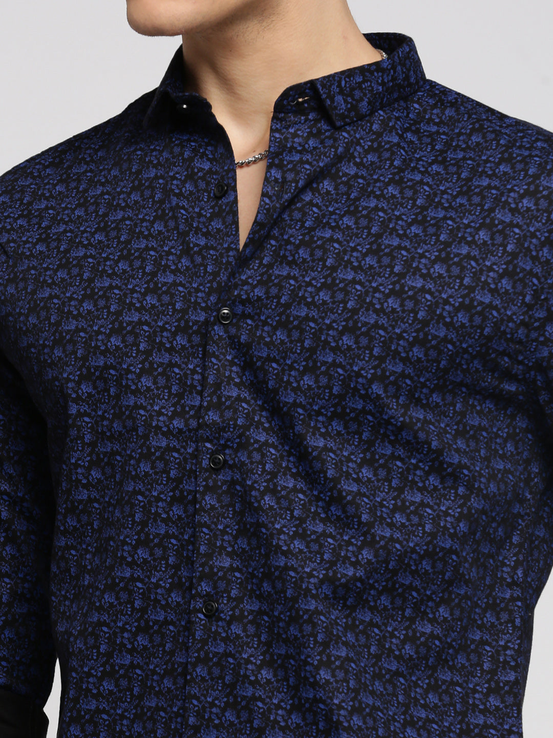 Men Black Spread Collar Floral Shirt