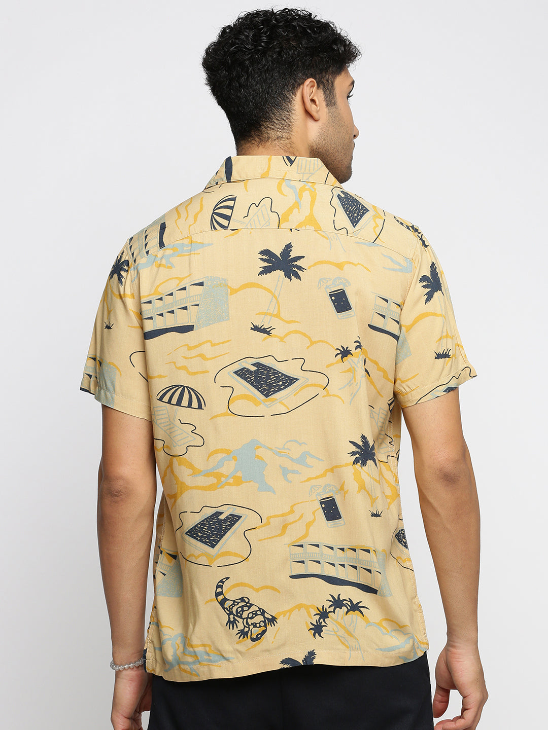 Men Beige Cuban Collar Graphic Shirt