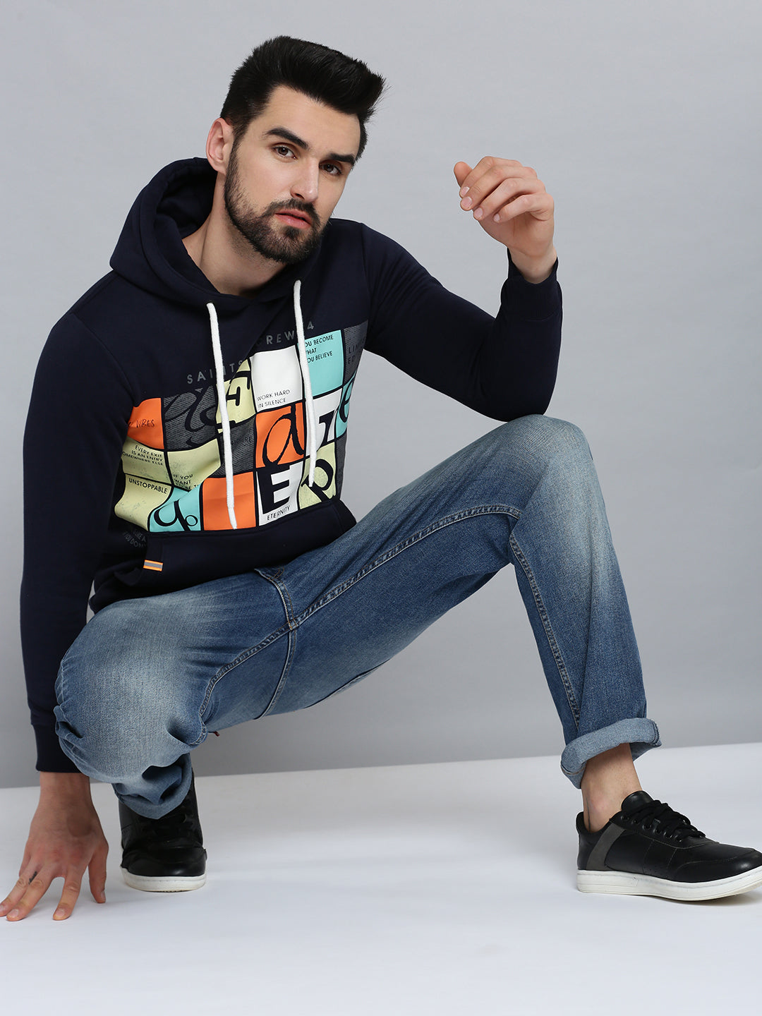 Men Blue Solid Sweatshirt