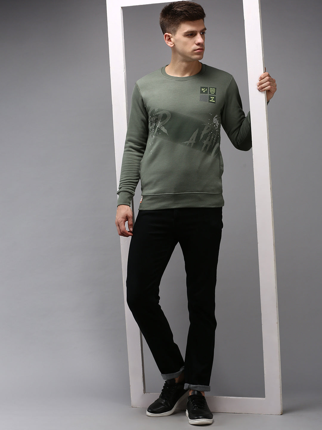 Men Green Solid Sweatshirt