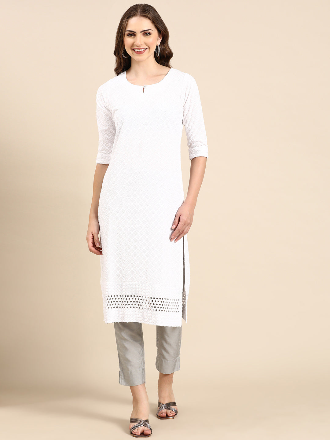 Women's White Solid Straight Kurta