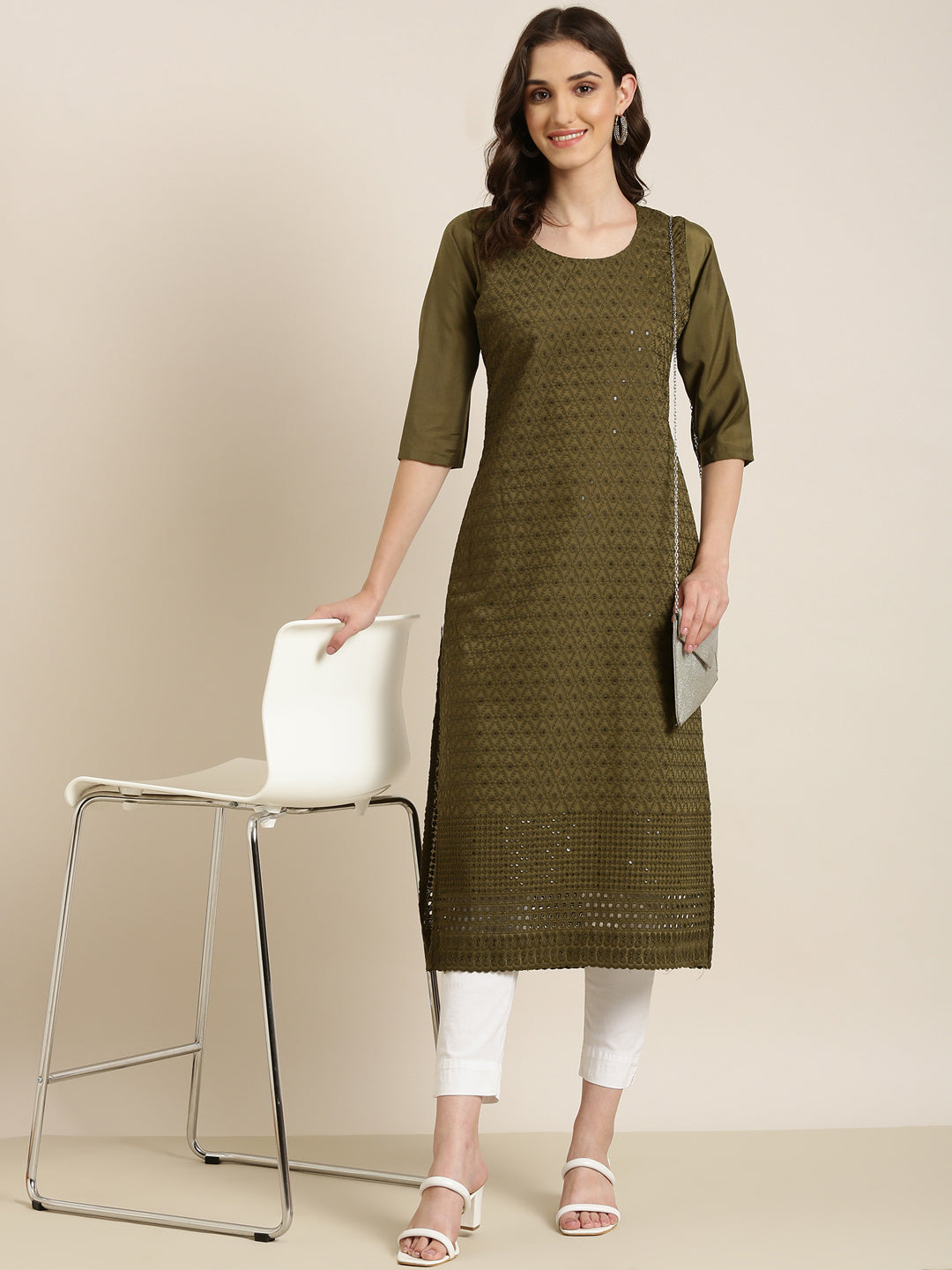 Women Olive Embellished Straight Kurta