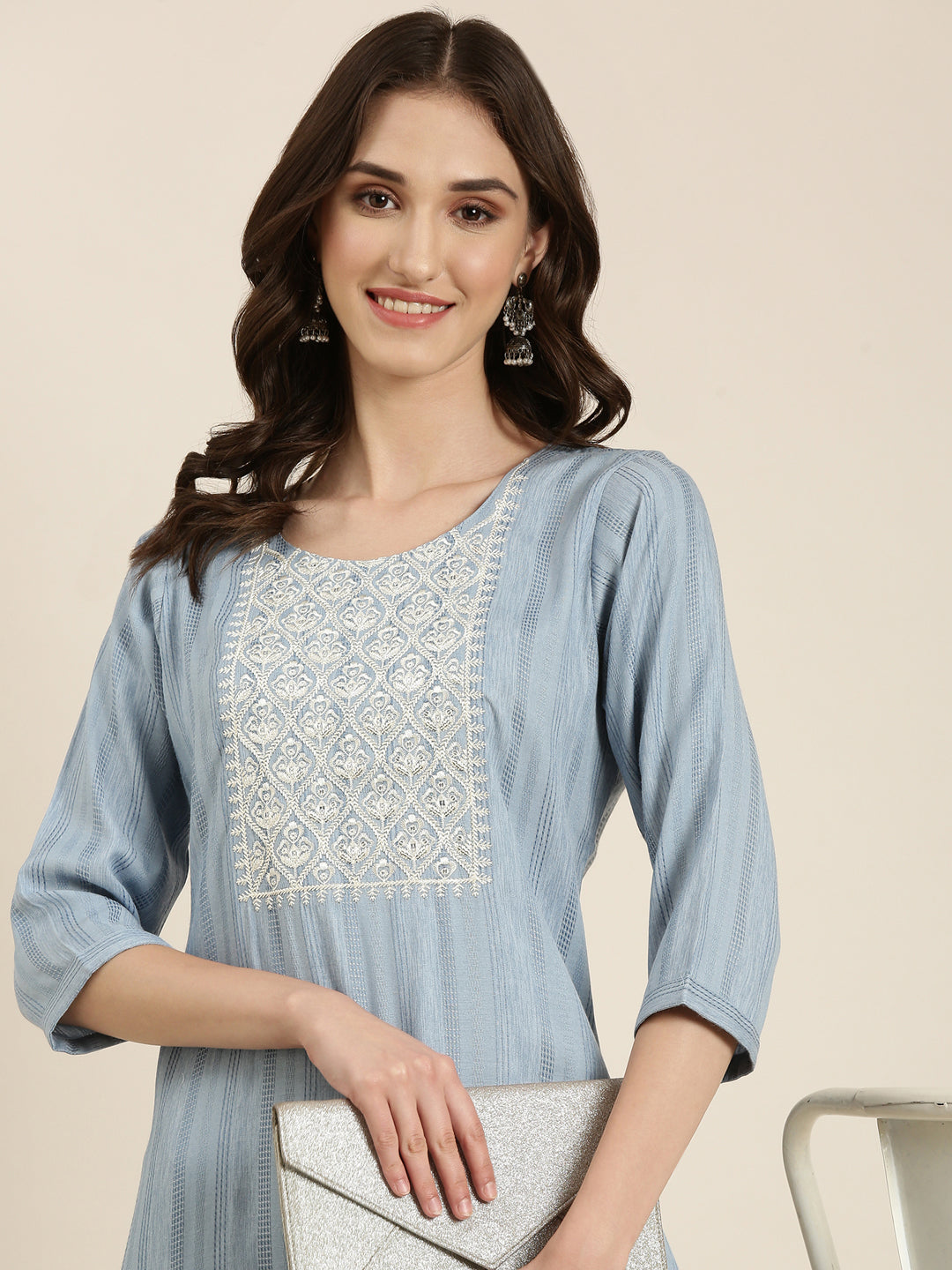 Women Blue Solid Straight Kurta