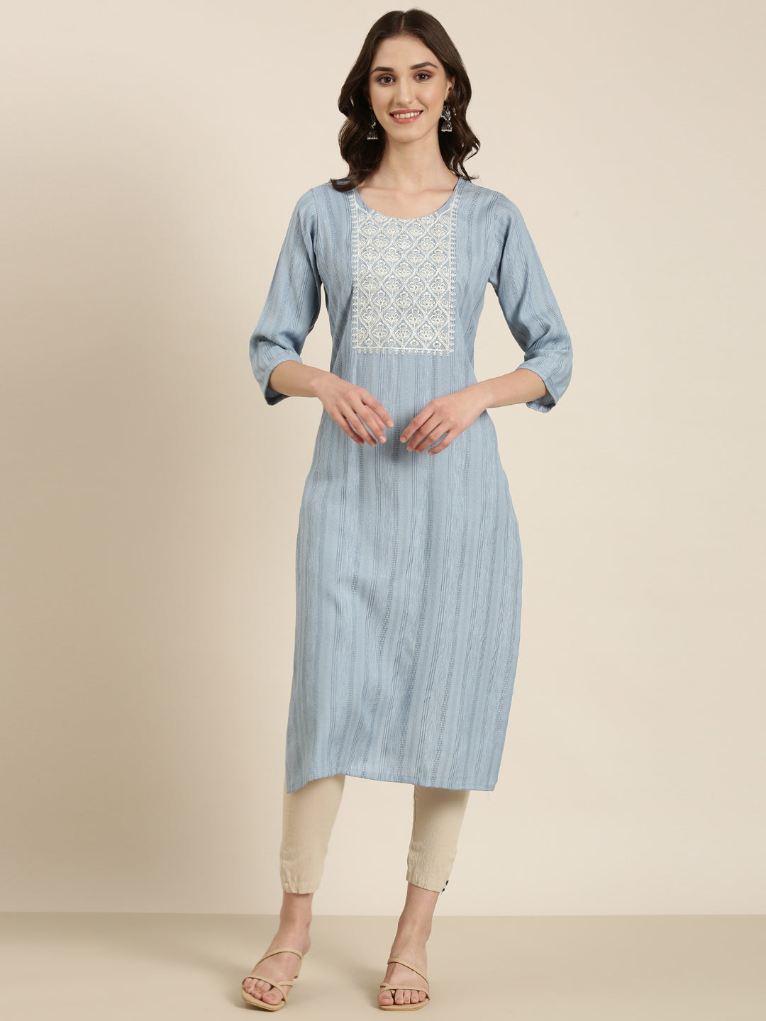 Women Blue Solid Straight Kurta