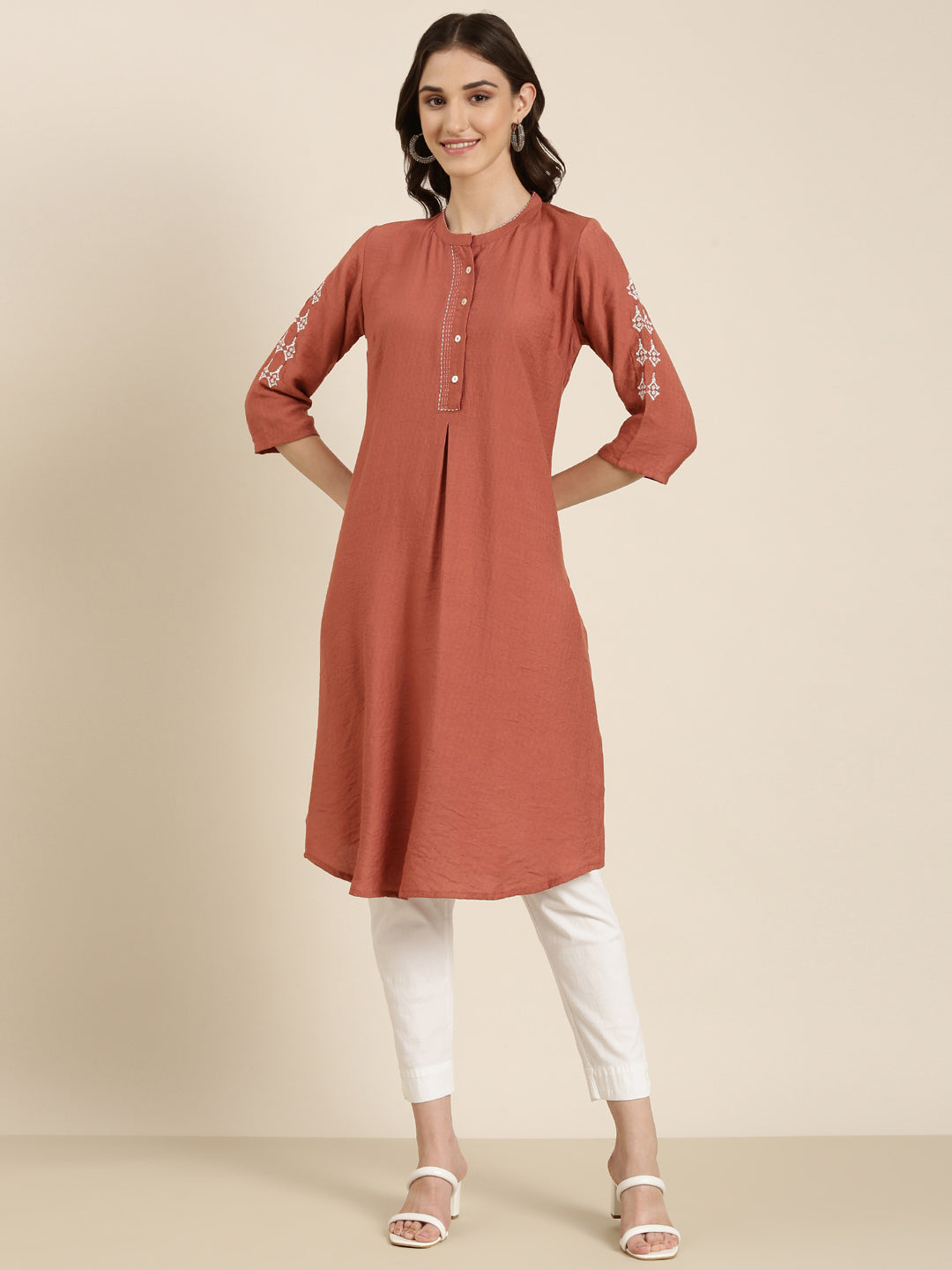 Women Pink Solid Straight Kurta