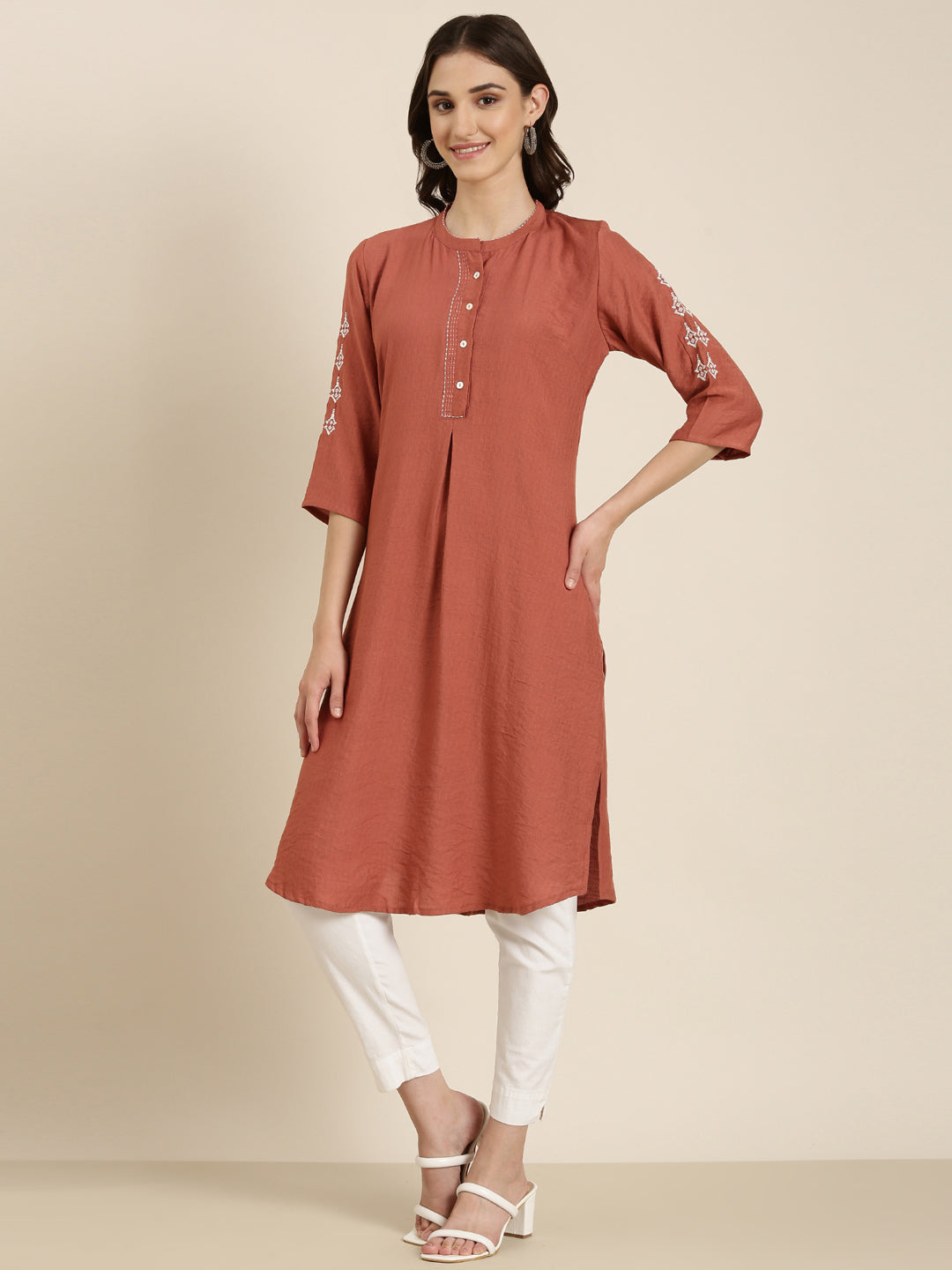 Women Pink Solid Straight Kurta