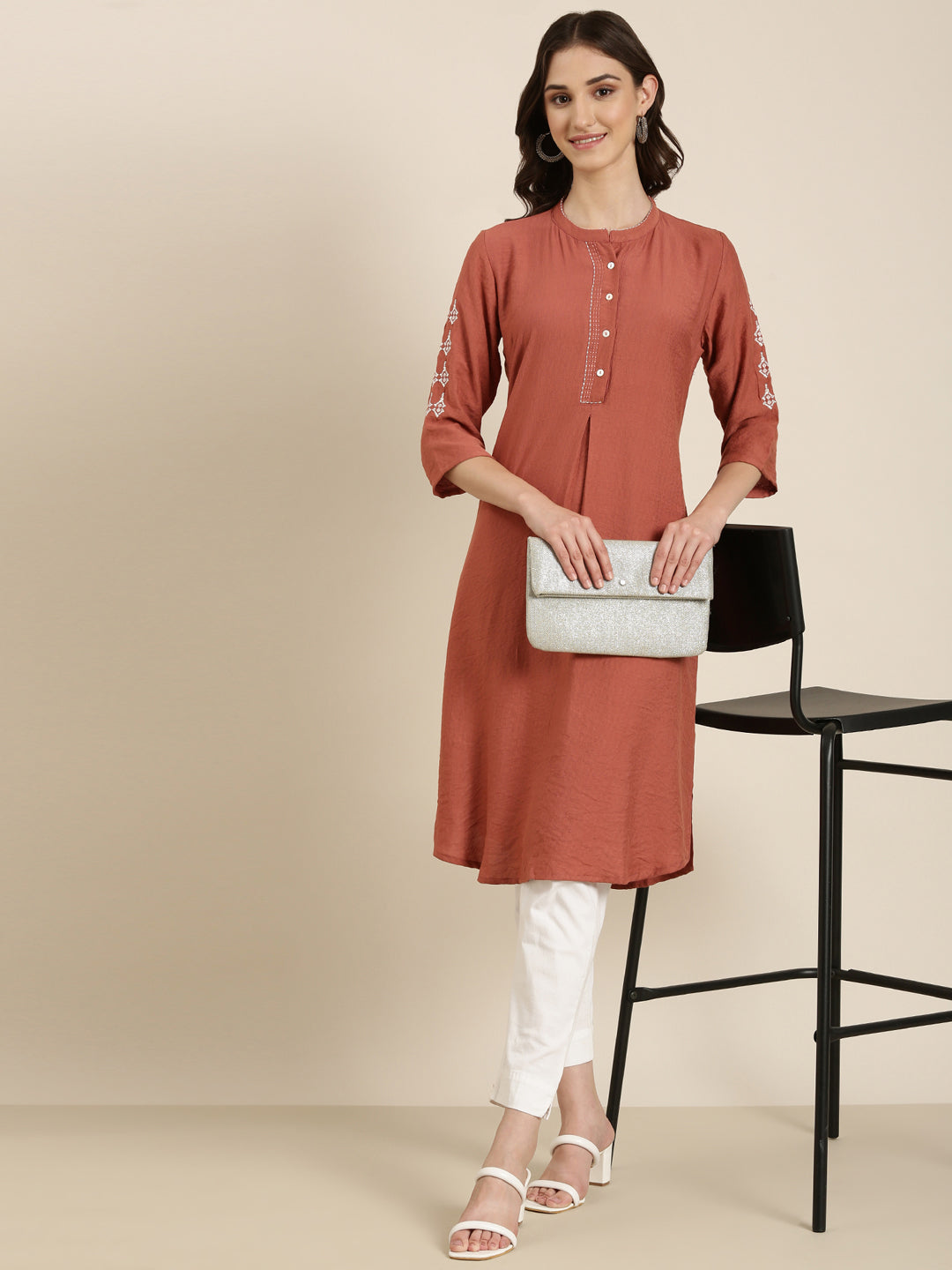 Women Pink Solid Straight Kurta