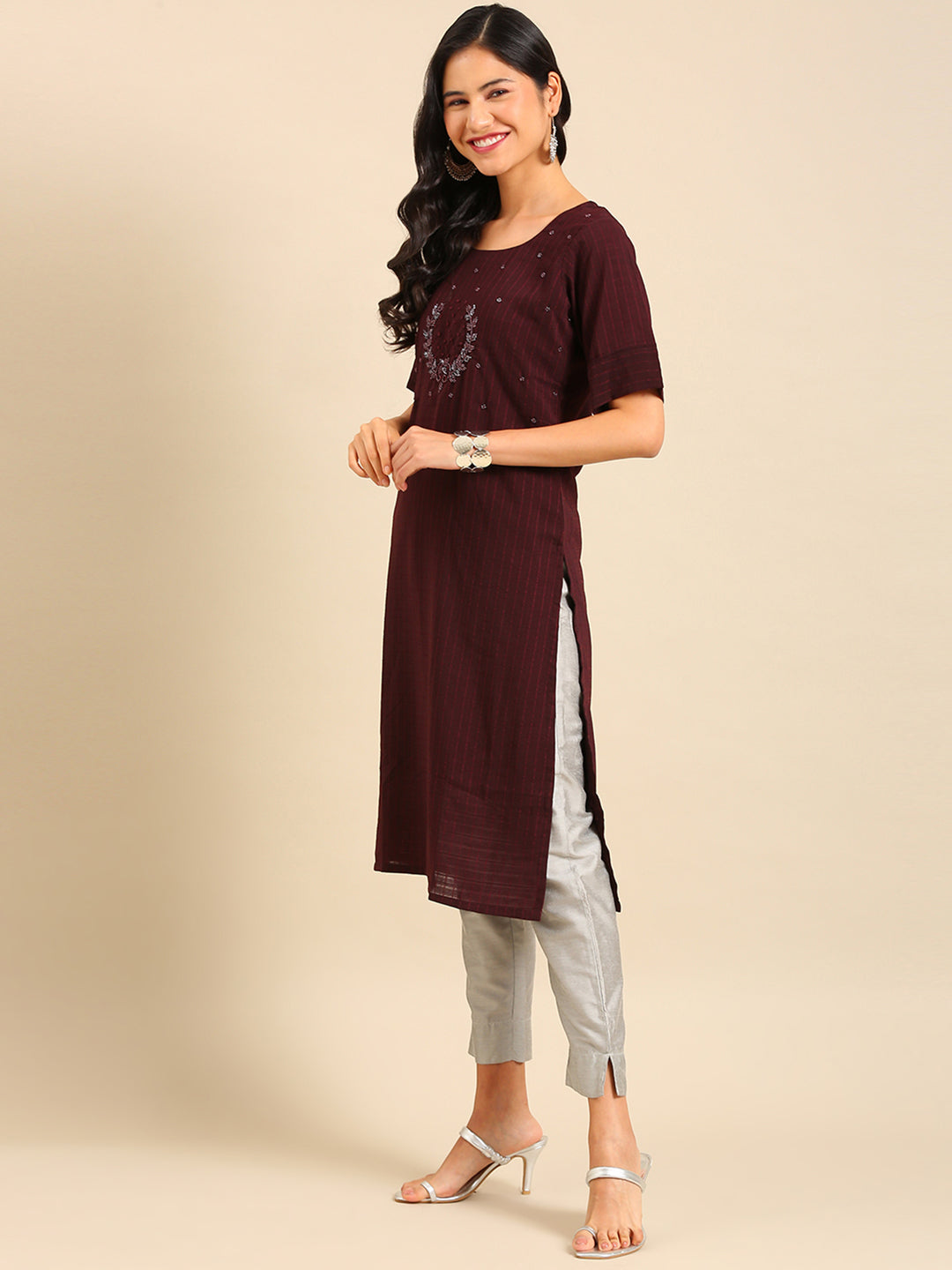 Women's Red Solid Straight Kurta