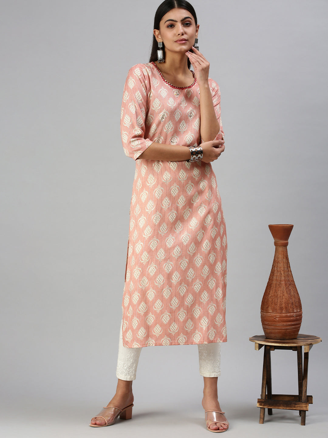 Women's Peach Printed Straight Kurta