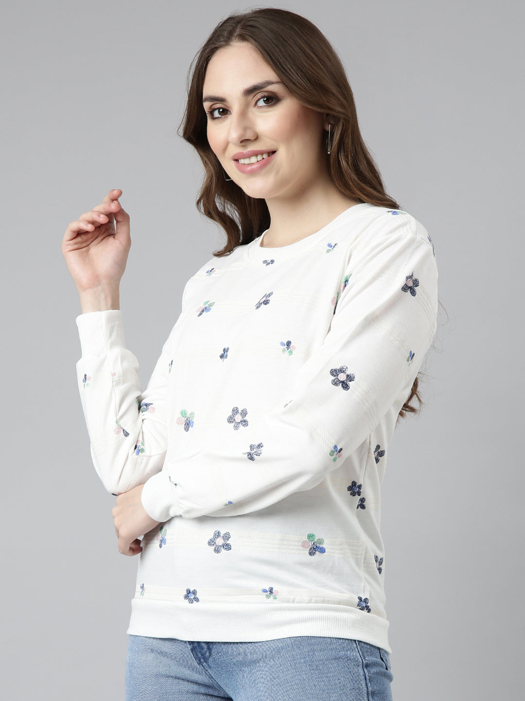 Women White Floral Pullover Sweatshirt