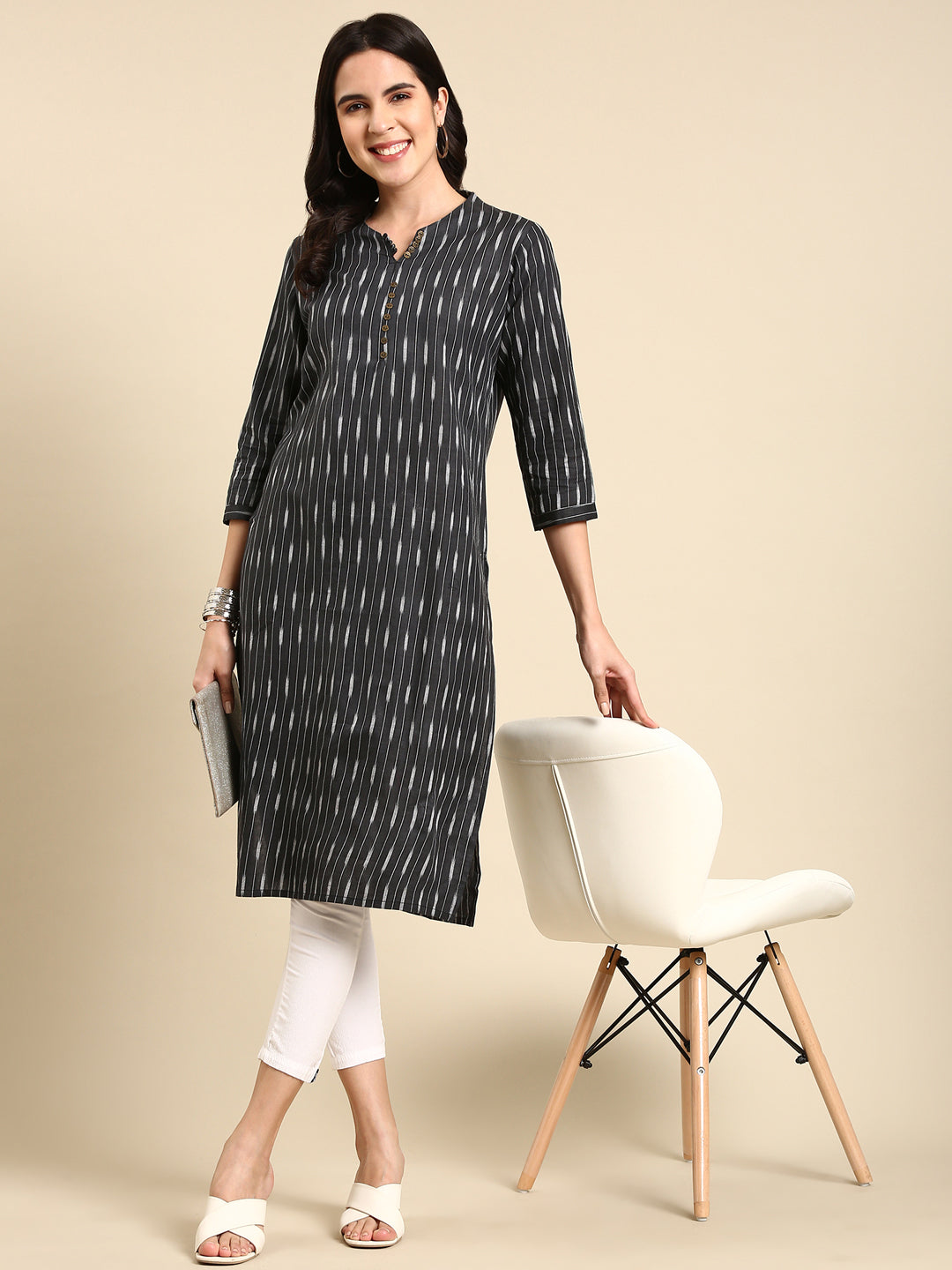 Women's Grey Printed Straight Kurta