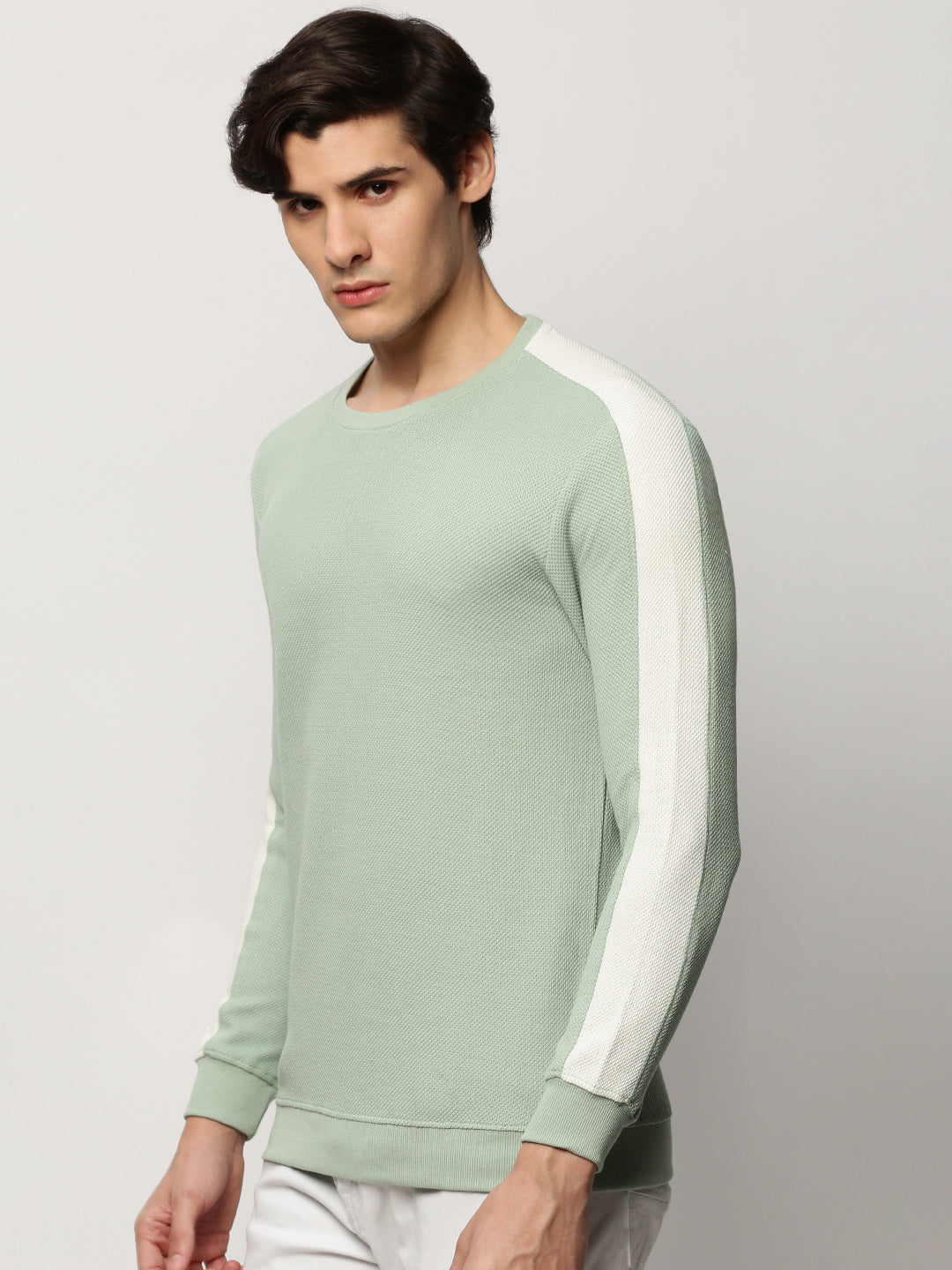 Men Green Solid Casual Sweatshirts
