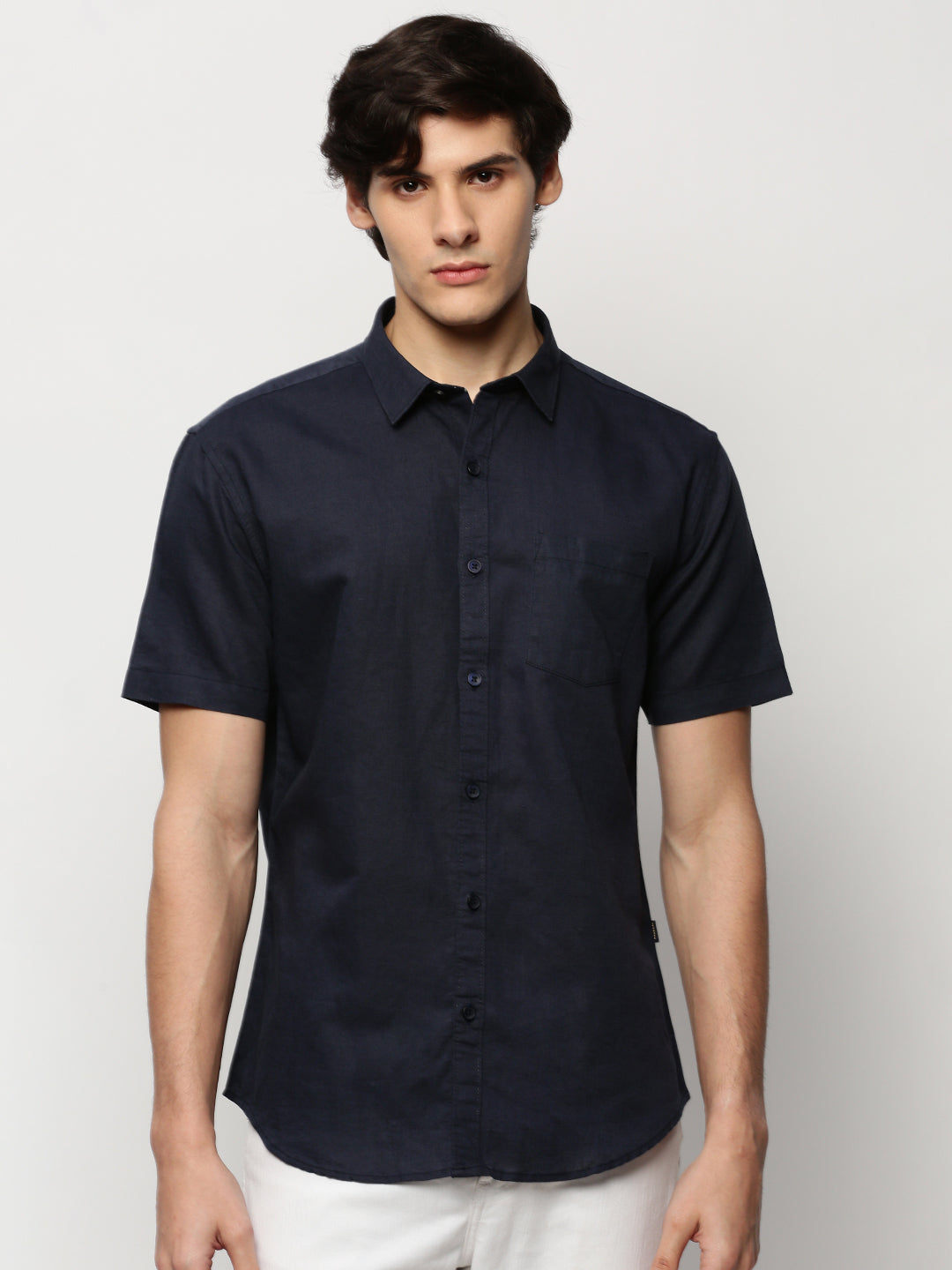 Men Navy Solid Casual Casual Shirts