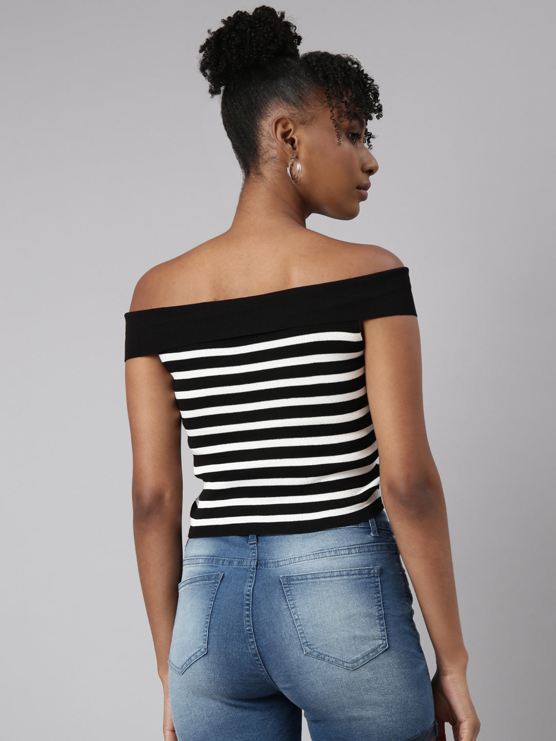 Women Black Horizontal Stripes Fitted Crop Top