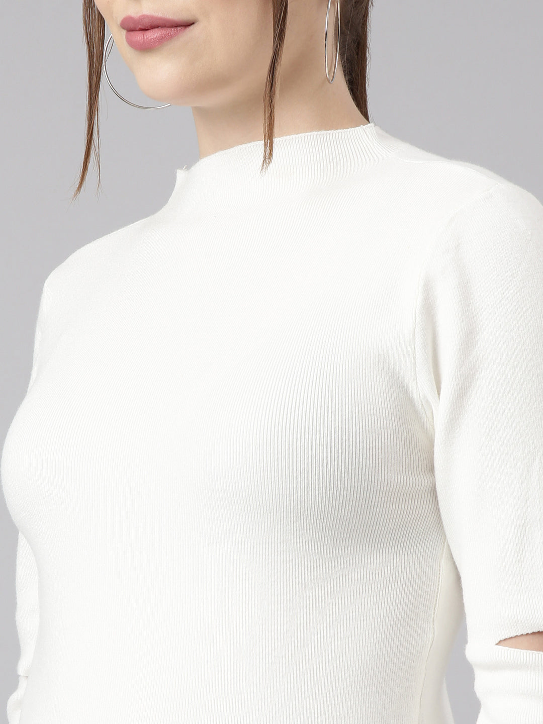 Women Off White Solid Fitted Top