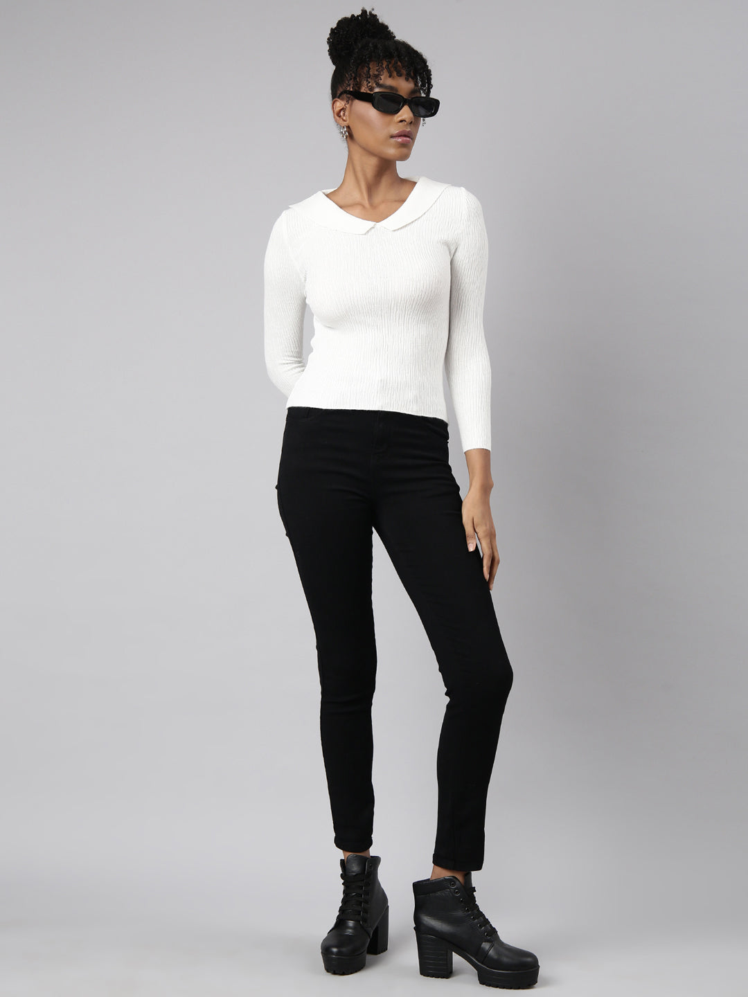 Women Off White Solid Fitted Top