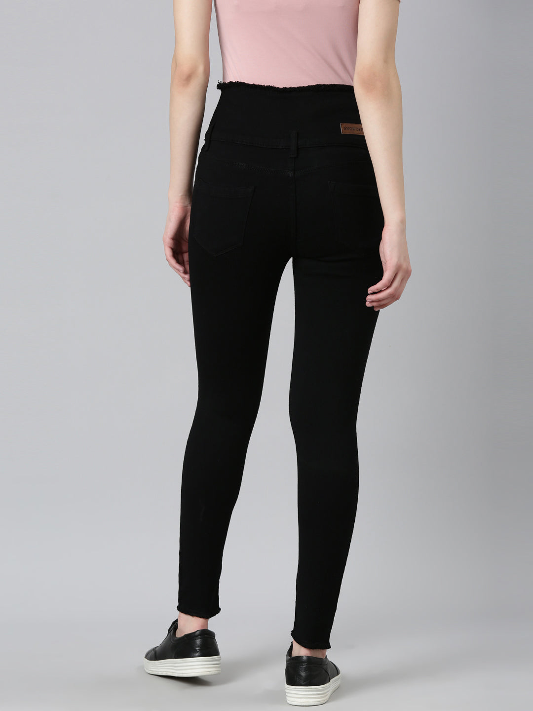 Women Black Solid Super Skinny Fit Denim Jeans