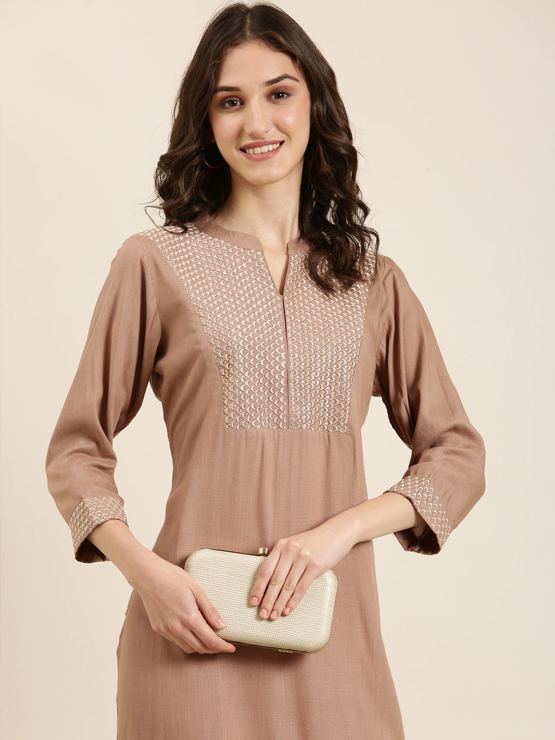 Women Mauve Solid Straight Kurta