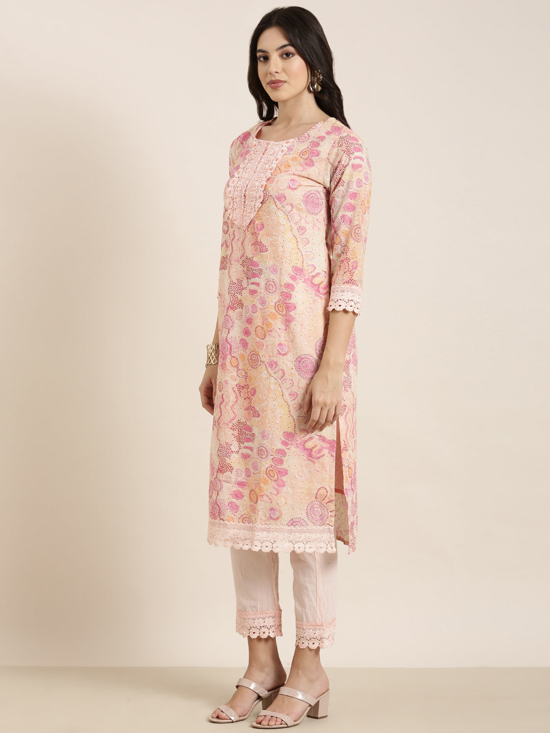 Women Straight Peach Floral Kurta and Trousers Set Comes With Dupatta