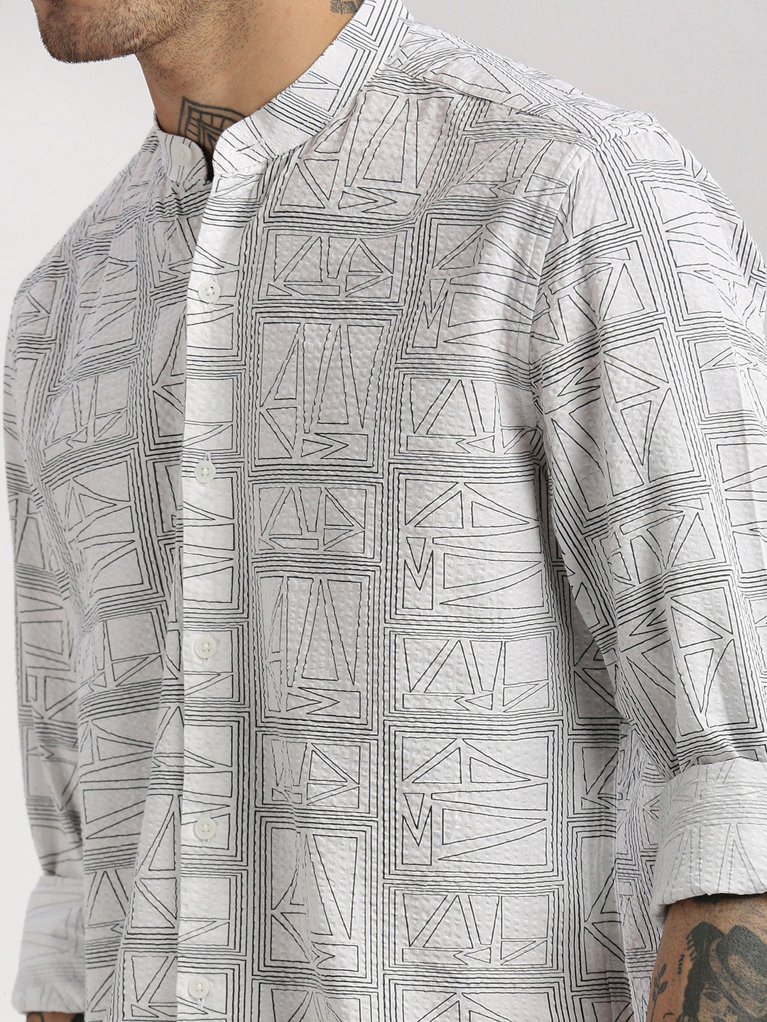 Men Mandarin Collar Geometric White Casual Shirt
