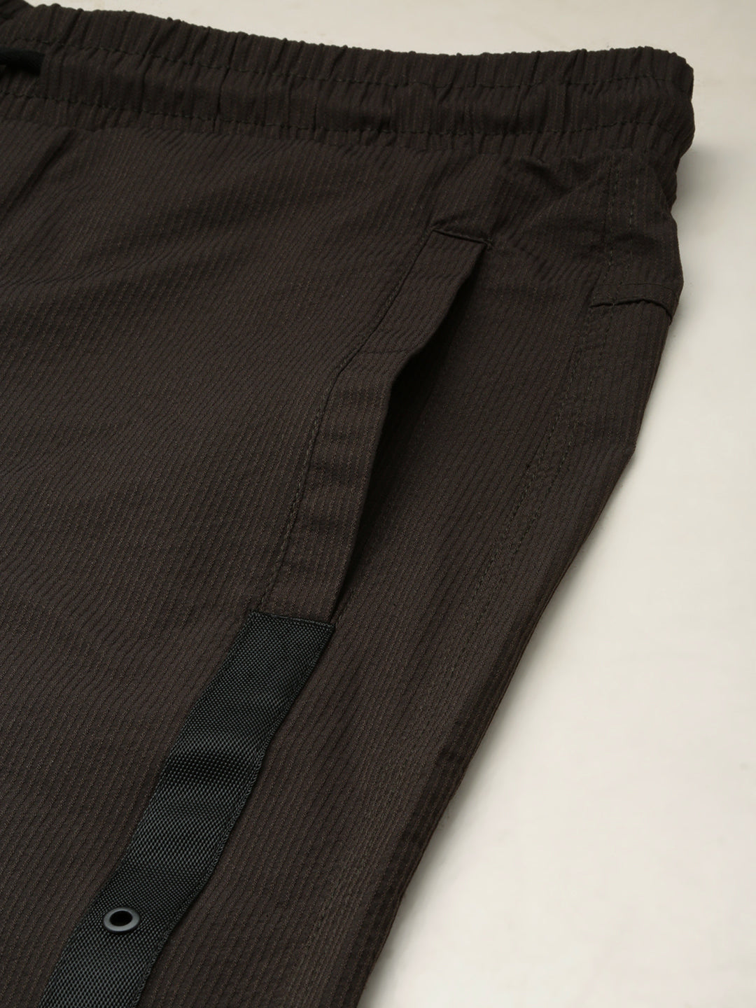 Men Green Solid Casual Track Pant