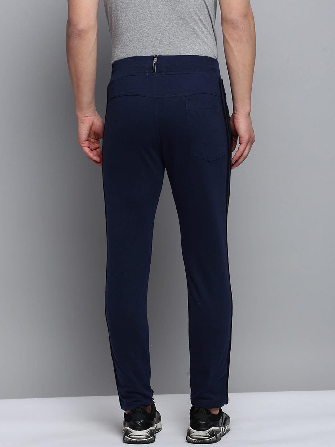 Men Navy Solid Casual Track Pant
