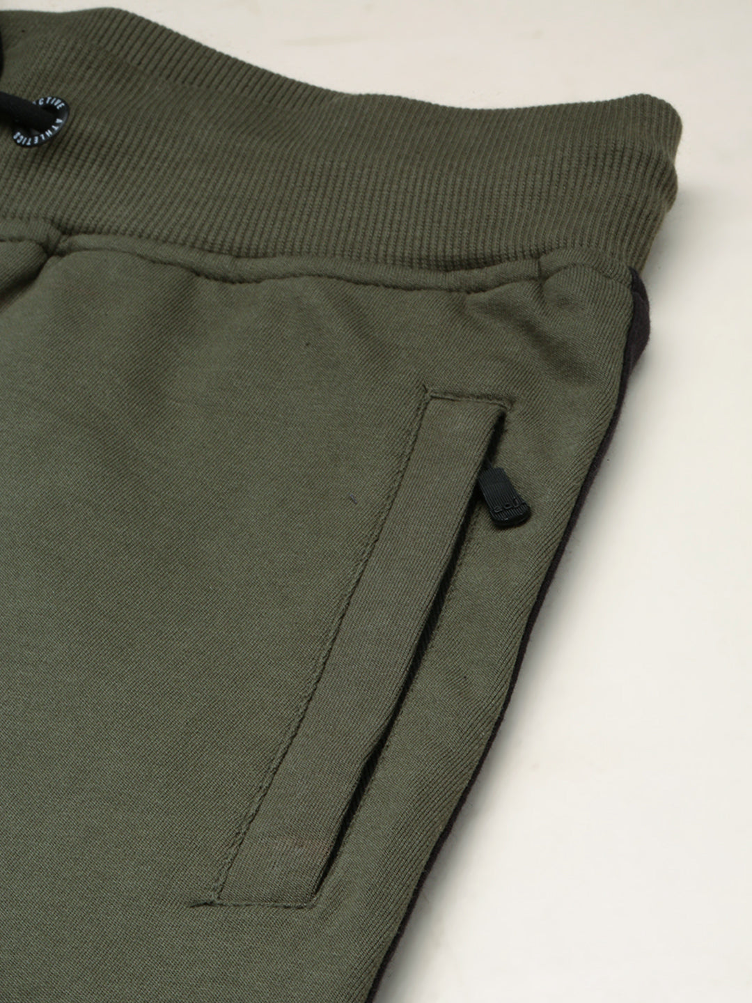 Men Green Solid Casual Track Pant